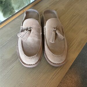 FREE PEOPLE LAID BACK LOAFER MULES NATURAL SUEDE SIZE 8.5